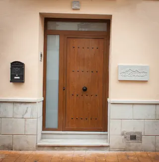 Puerta principal de la casa | Casa Amparo