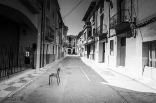 Calle de la plaza principal del pueblo | Casa Amparo