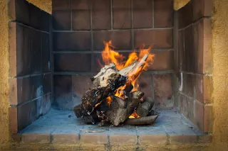 Fuego en la barbacoa | Casa Amparo