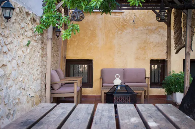 Zona chillout del patio | Casa Amparo