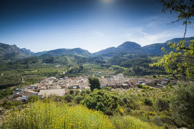 El valle entero, desde el pueblo