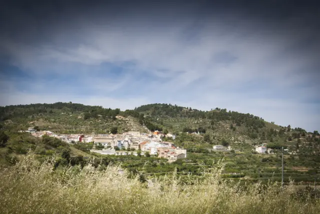 El pueblo y sus bancales